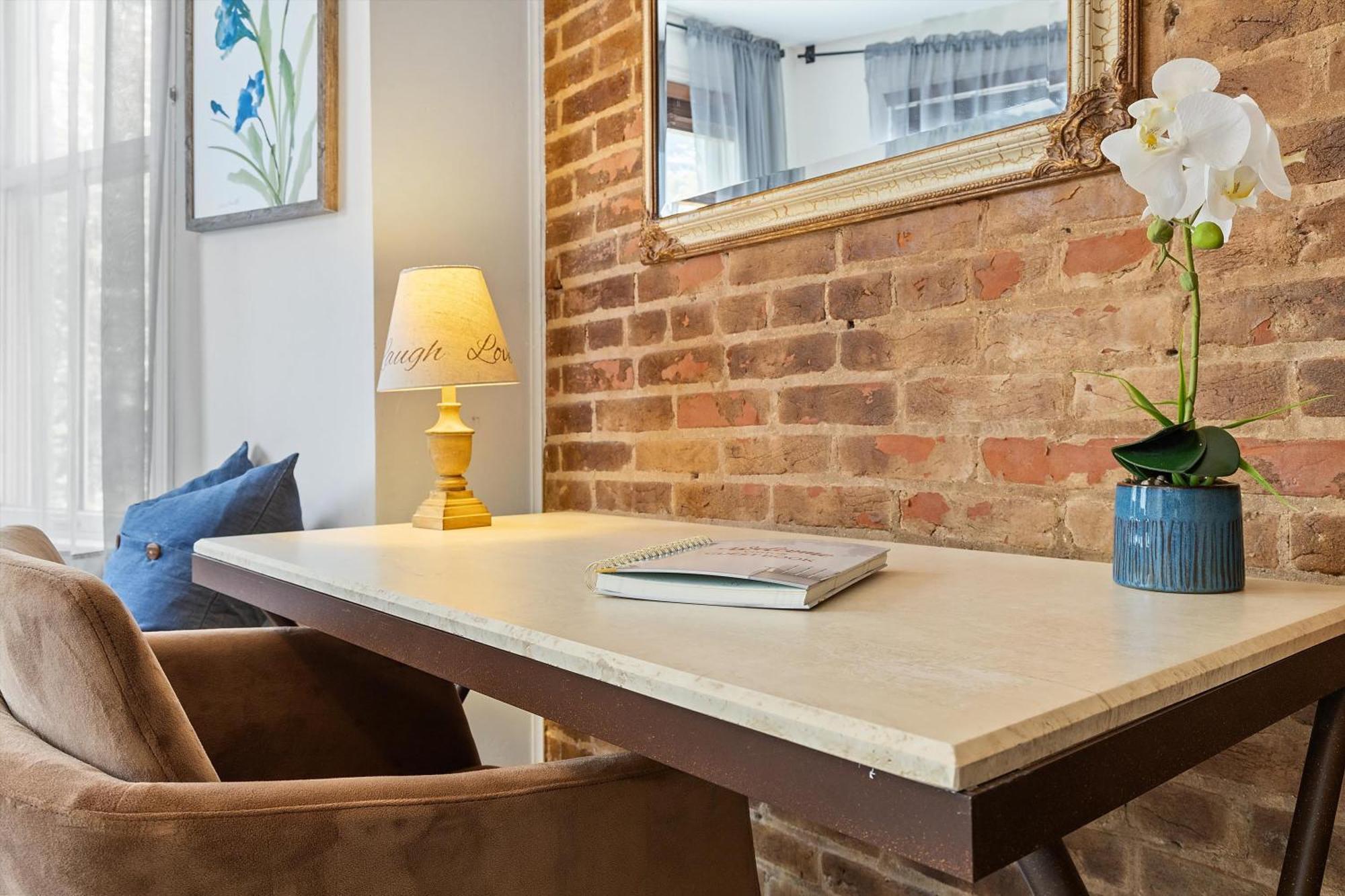 Beautiful 1-br Flat Nestled Between Dupont & Logan Appartement Washington
